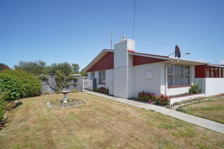 Photo of property in 2/56 Matlock Street, Woolston, Christchurch, 8062