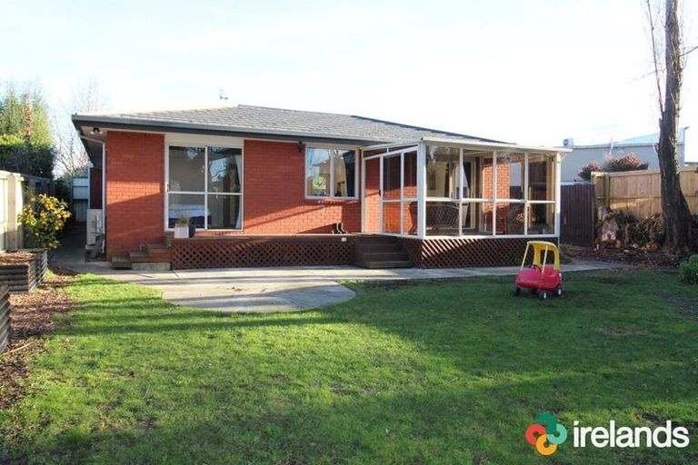 Photo of property in 15a Coppell Place, Hillmorton, Christchurch, 8025
