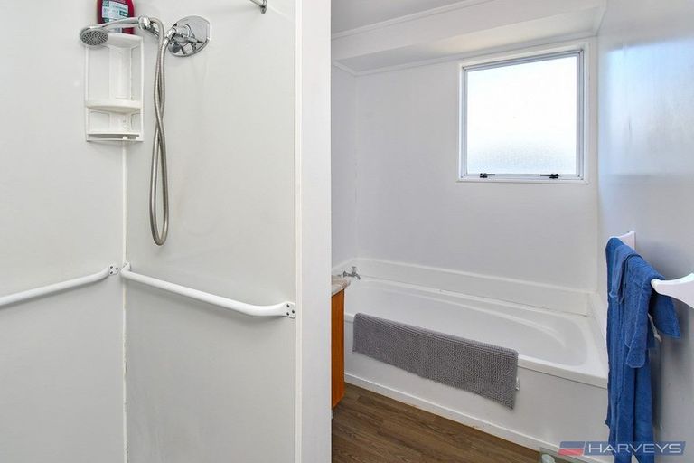 Photo of property in 2/20 Silver Creek Road, Weymouth, Auckland, 2103