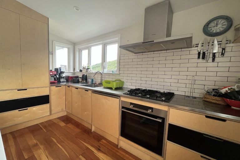 Photo of property in 143 Houghton Bay Road, Houghton Bay, Wellington, 6023