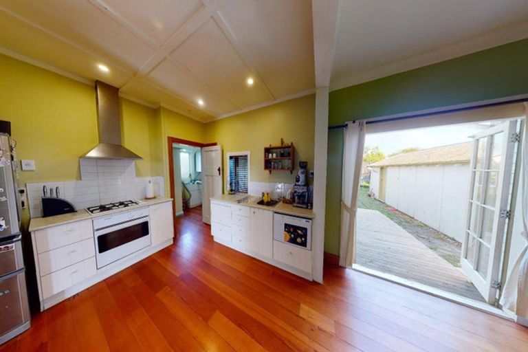 Photo of property in 20 Burns Avenue, Takaro, Palmerston North, 4412