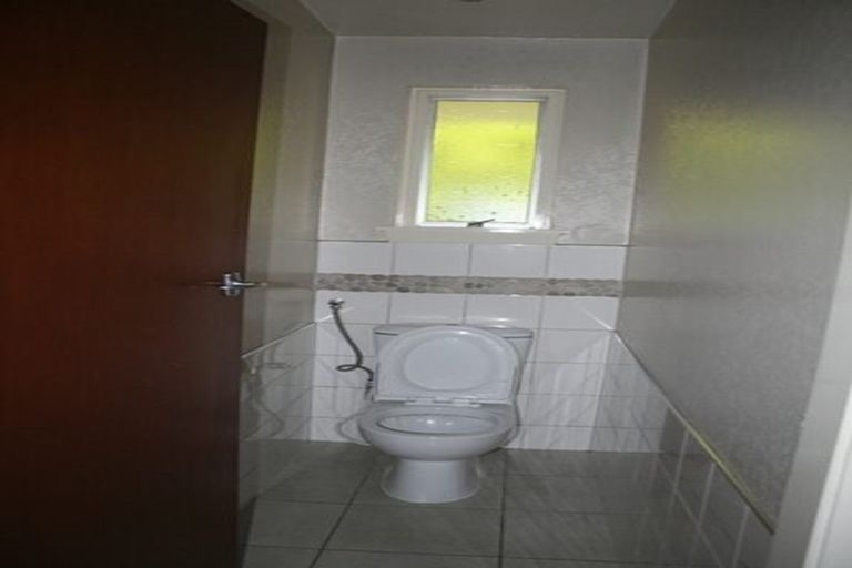 Photo of property in 1/387 Withells Road, Avonhead, Christchurch, 8042