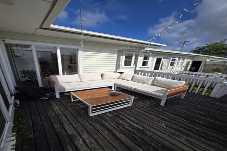 Photo of property in 55 Coronation Road, Hillcrest, Auckland, 0627