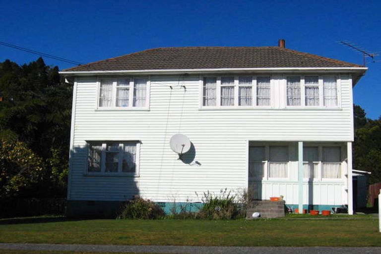 Photo of property in 24 Masters Street, Greymouth, 7805