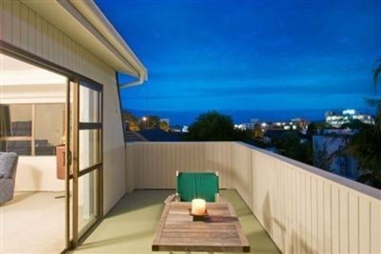 Photo of property in 1/20 Killarney Street, Takapuna, Auckland, 0622