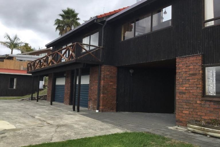 Photo of property in 50-52 The Esplanade, Omokoroa, 3114