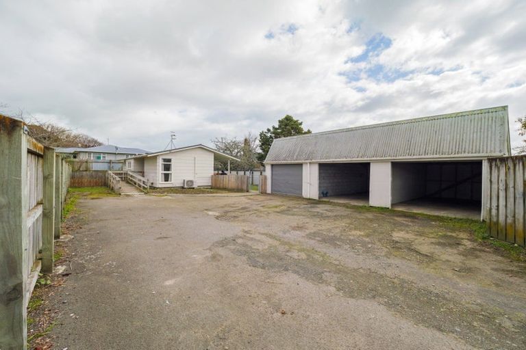 Photo of property in 9 Crewe Crescent, Hokowhitu, Palmerston North, 4410