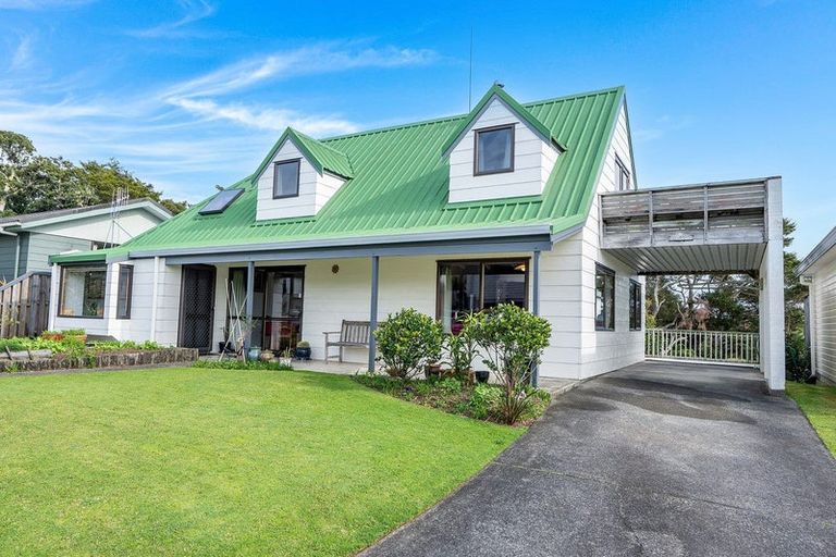 Photo of property in 113 Te Haumi Drive, Paihia, 0200