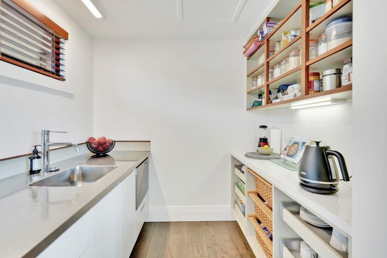 Photo of property in 22 Coleman Terrace, Hospital Hill, Napier, 4110