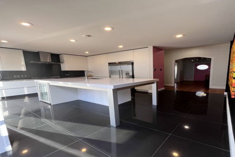 Photo of property in 2 Fairfield Road, Fairfield, Hamilton, 3214