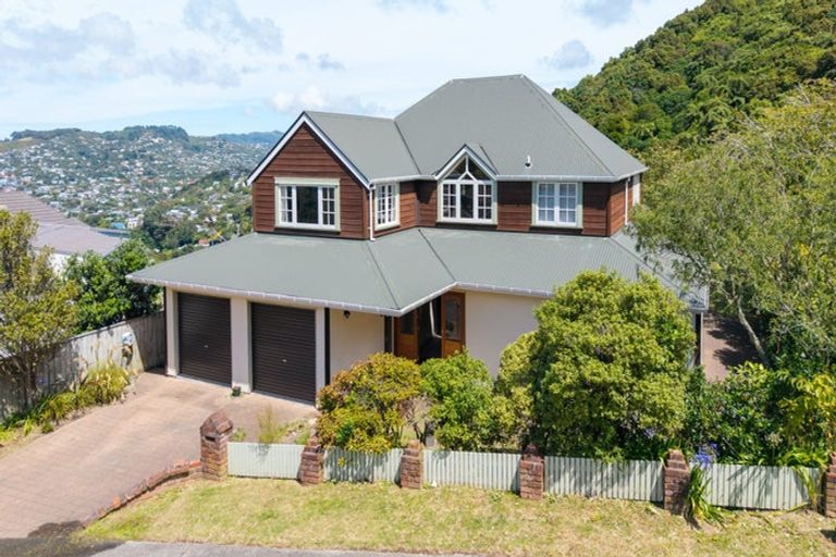 Photo of property in 11 Ridvan Grove, Ngaio, Wellington, 6035