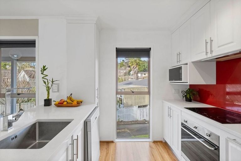 Photo of property in 2/49 Simon Ellice Drive, Bayview, Auckland, 0629