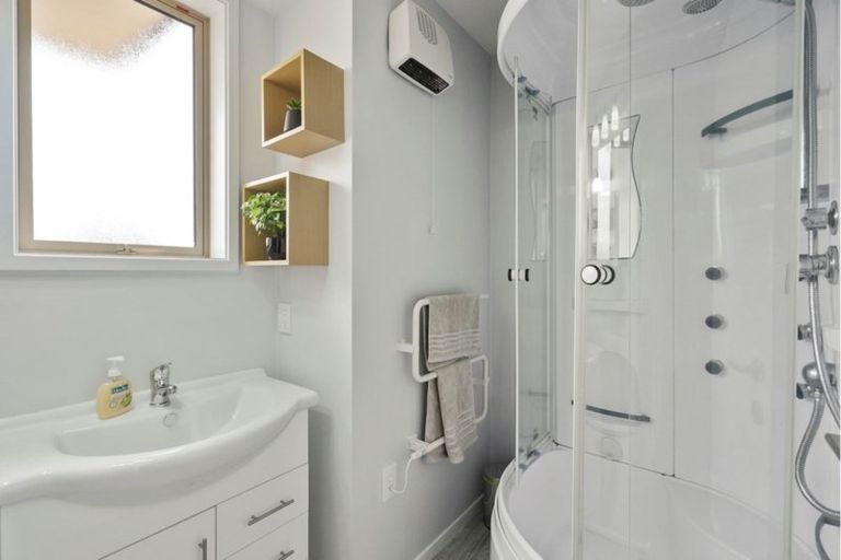 Photo of property in 74 Moore Street, Rolleston, 7614