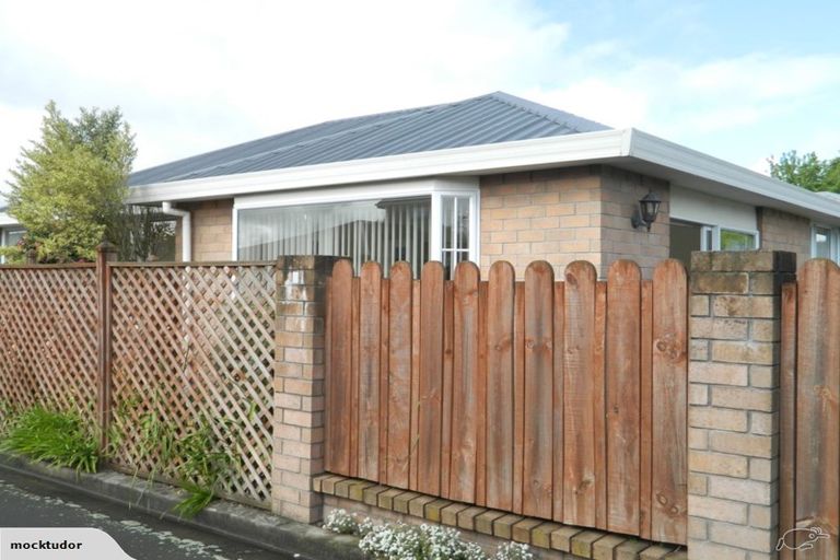 Photo of property in 3/12 Frankleigh Street, Somerfield, Christchurch, 8024
