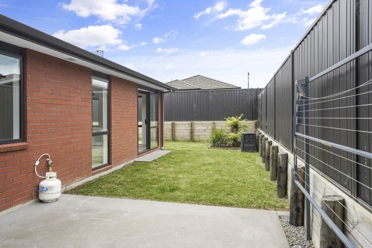 Photo of property in 22 Pioneer Crescent, Omokoroa, 3114