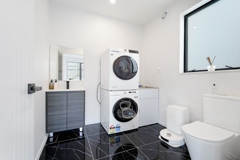 Photo of property in 6d Bacot Place, Howick, Auckland, 2014