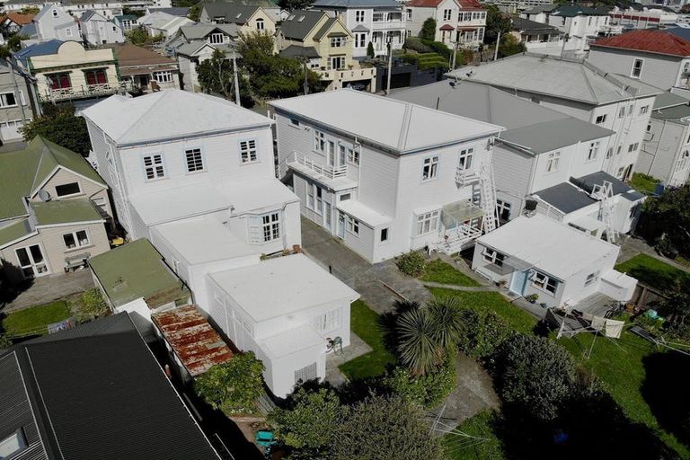 Photo of property in 69 Pirie Street, Mount Victoria, Wellington, 6011