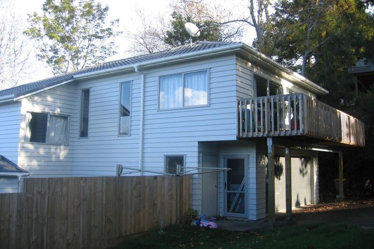 Photo of property in 13a Cypress Place, Sunnynook, Auckland, 0620