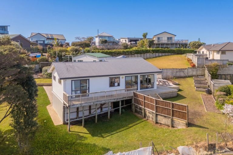 Photo of property in 9 Christa Court, Whitianga, 3510