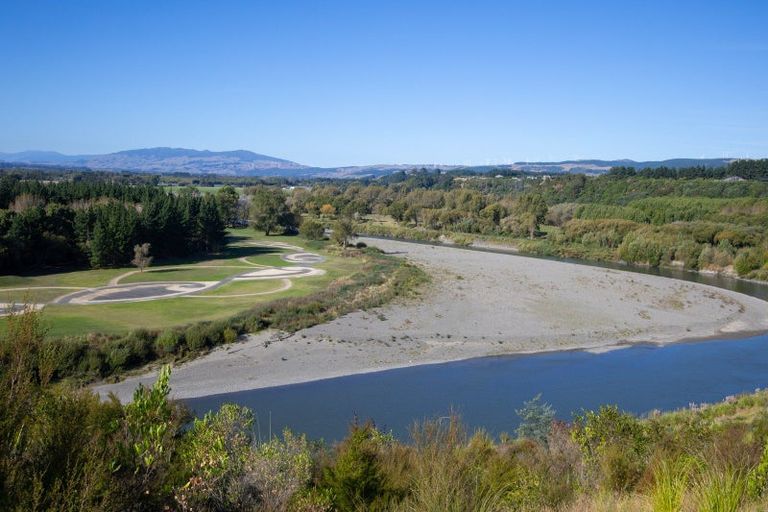 Photo of property in 13 Edenmore Terrace, Fitzherbert, Palmerston North, 4410