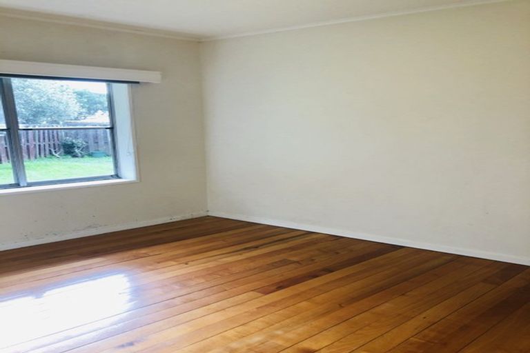 Photo of property in 2/159 Coronation Road, Hillcrest, Auckland, 0627