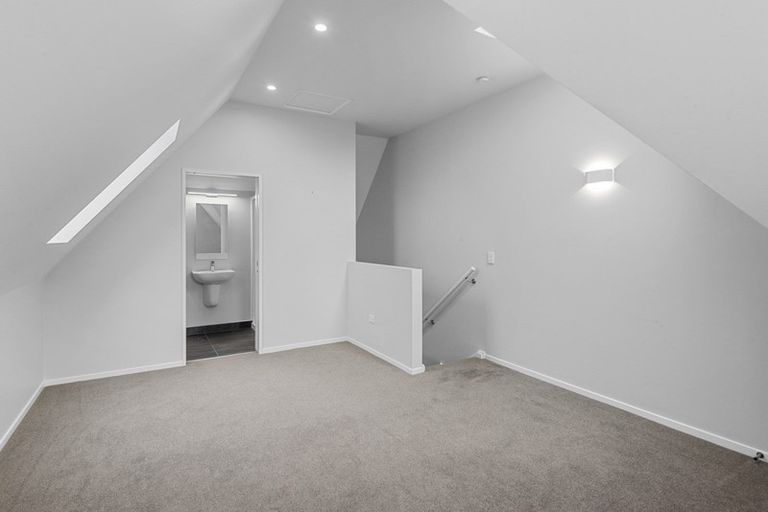 Photo of property in 2/155 Peterborough Street, Christchurch Central, Christchurch, 8013