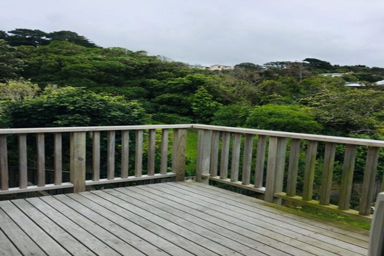 Photo of property in 11 Bankot Crescent, Ngaio, Wellington, 6035