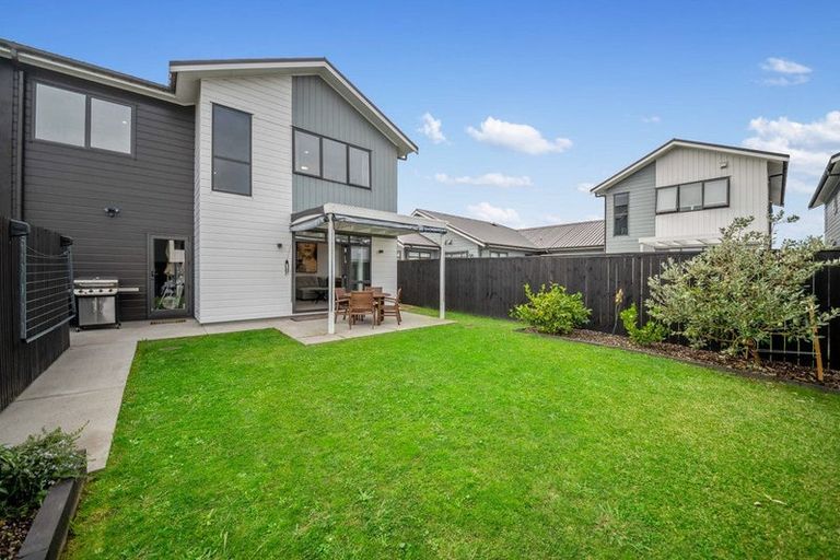 Photo of property in 22 Piripono Crescent, Pukekohe, 2120