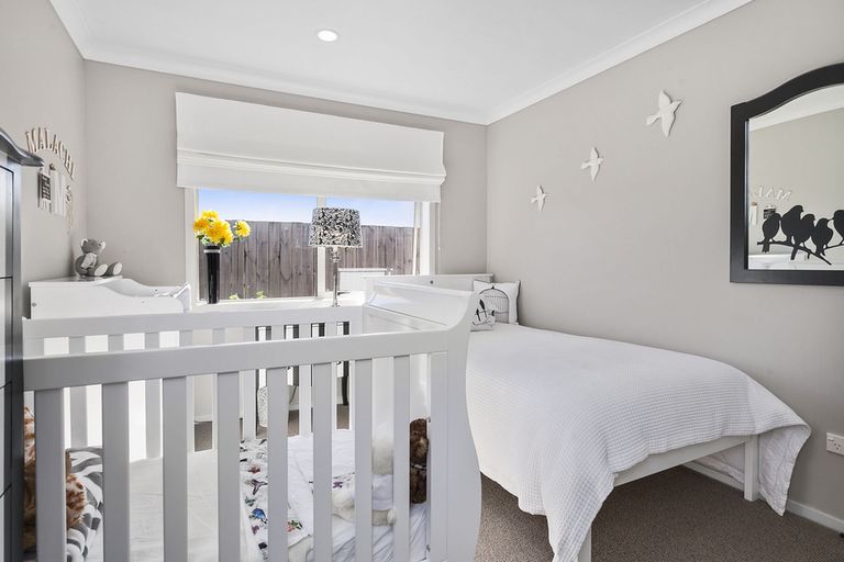 Photo of property in 2 Tulip Drive, Cambridge, 3434