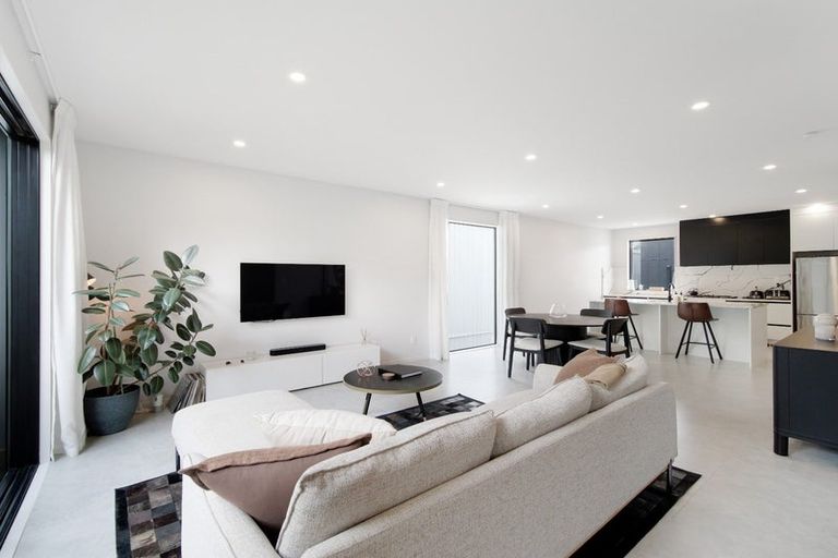 Photo of property in 6d Bacot Place, Howick, Auckland, 2014