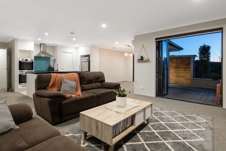 Photo of property in 54 Puhirake Crescent, Pyes Pa, Tauranga, 3112