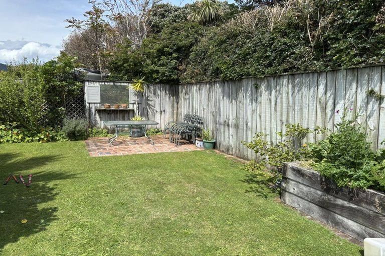 Photo of property in 13 Dale Road, Raumati South, Paraparaumu, 5032