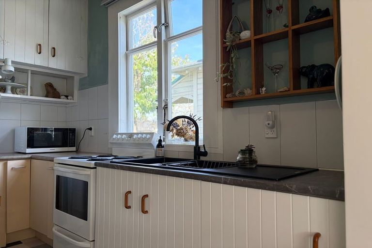 Photo of property in 29 Dahlia Street, Palmerston North, 4410
