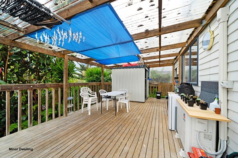 Photo of property in 27 Kohekohe Street, New Lynn, Auckland, 0600