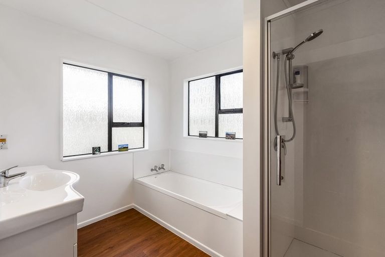 Photo of property in 6 Arnold Grove, Paraparaumu Beach, Paraparaumu, 5032