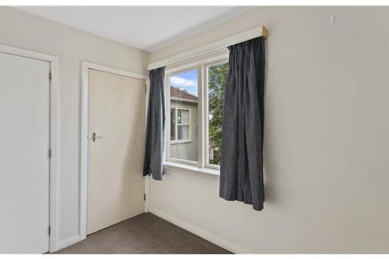 Photo of property in 2/5 Tara Street, Riccarton, Christchurch, 8041
