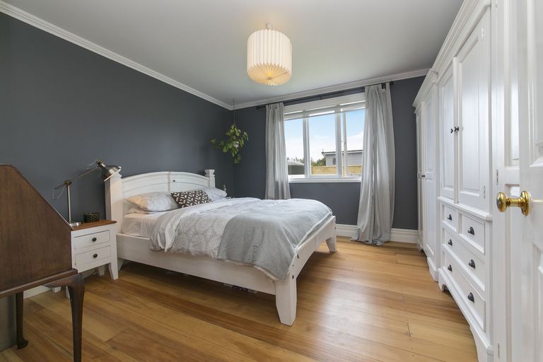 Photo of property in 5 Clarks Lane, Hobsonville, Auckland, 0618