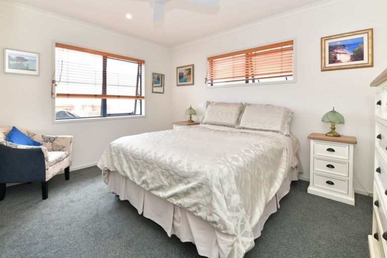 Photo of property in 21 Discovery Drive, Gulf Harbour, Whangaparaoa, 0930
