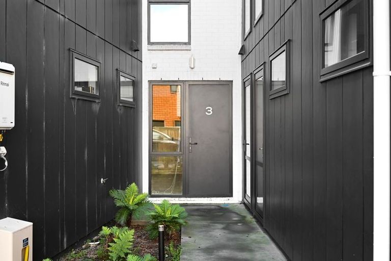 Photo of property in 1/3 Dowding Street, Melville, Hamilton, 3206