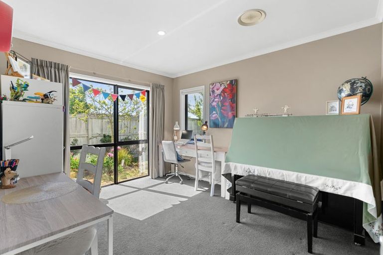 Photo of property in 10 The Runway, Wigram, Christchurch, 8042