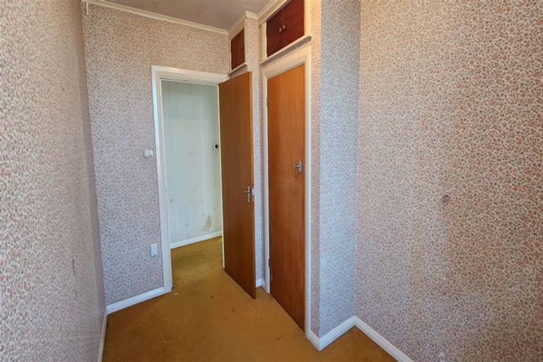 Photo of property in 21 Tongariro Street, Castlecliff, Whanganui, 4501