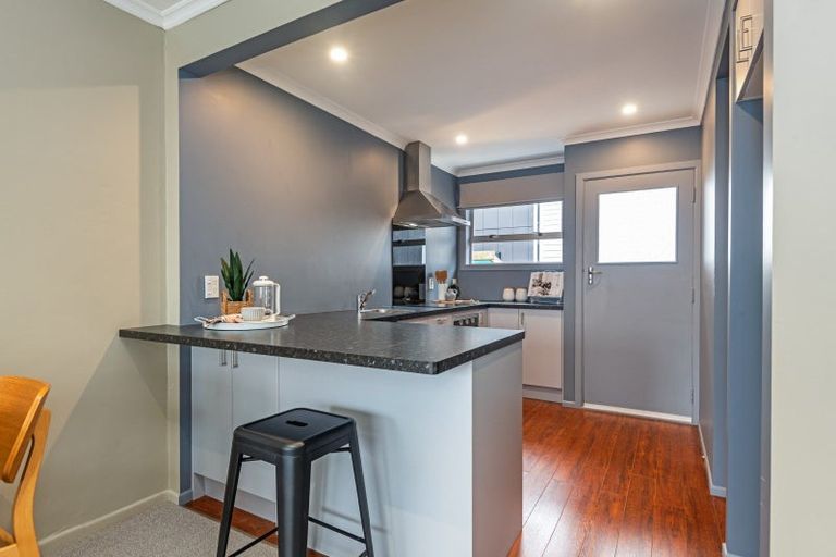 Photo of property in 12 Kiwi Court, Roslyn, Palmerston North, 4414