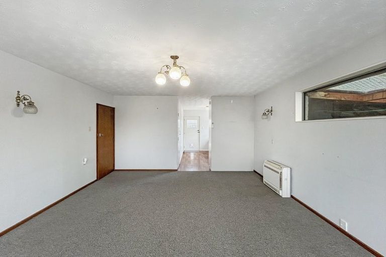 Photo of property in 14f Eccles Street, Gore, 9710