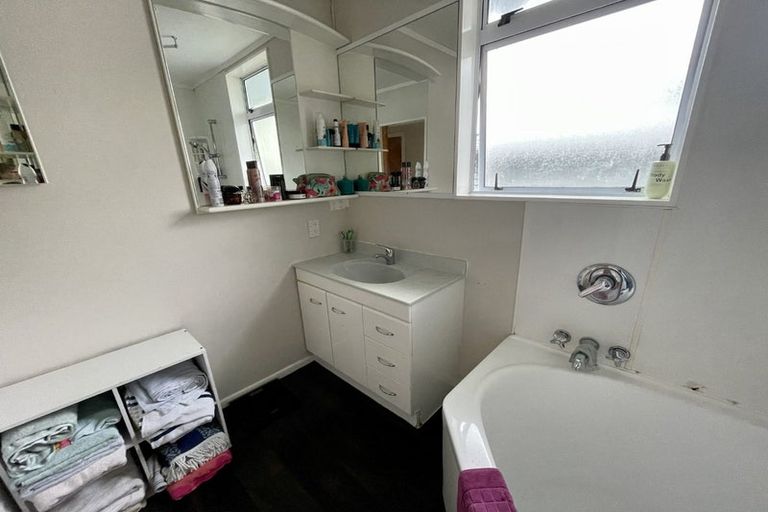 Photo of property in 19a Karaka Street, Wainuiomata, Lower Hutt, 5014