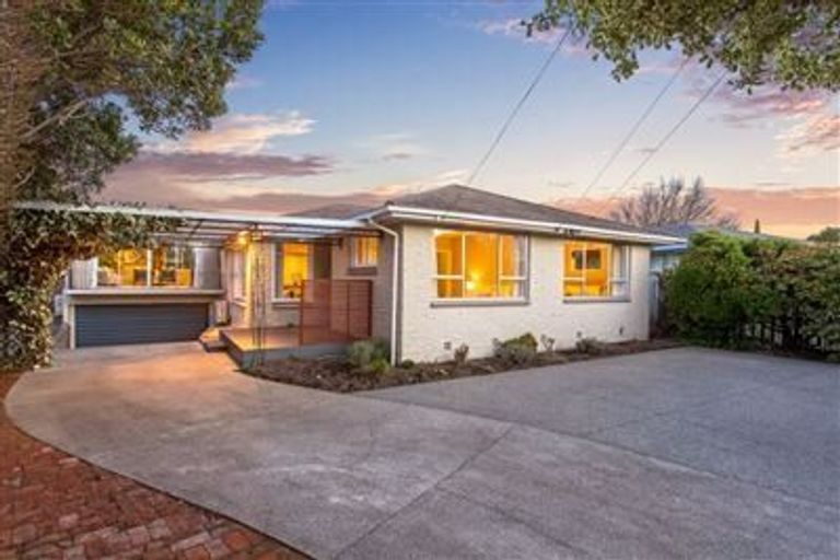 Photo of property in 10 Ebony Street, Bishopdale, Christchurch, 8053