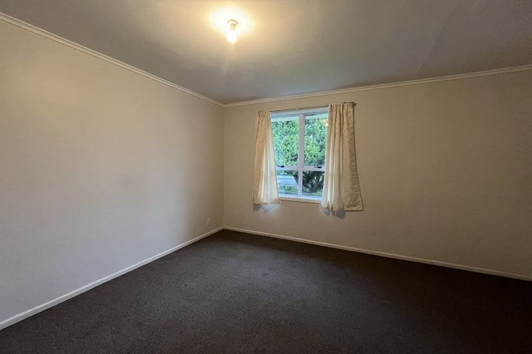 Photo of property in 4 Busing Avenue, Papakura, 2110