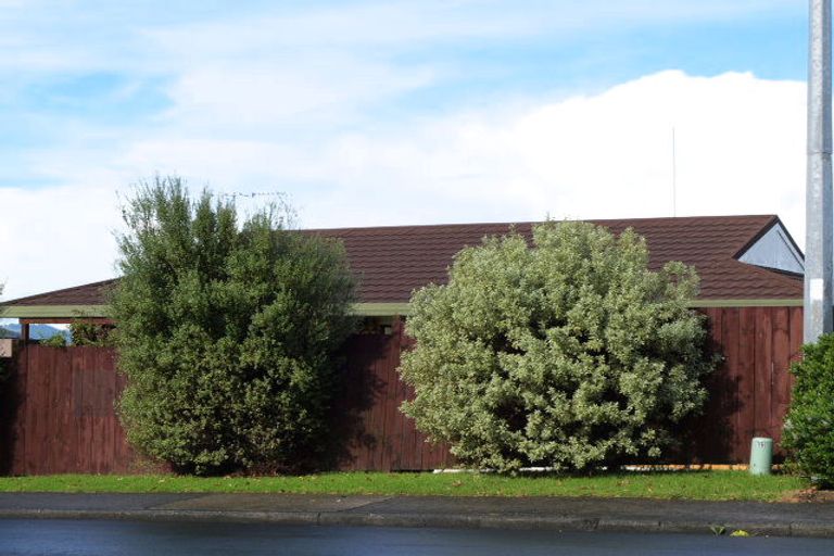 Photo of property in 2/16 Ridge Road, Howick, Auckland, 2014