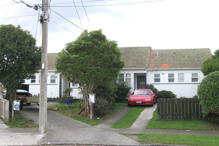Photo of property in 11 Norris Grove, Taita, Lower Hutt, 5011