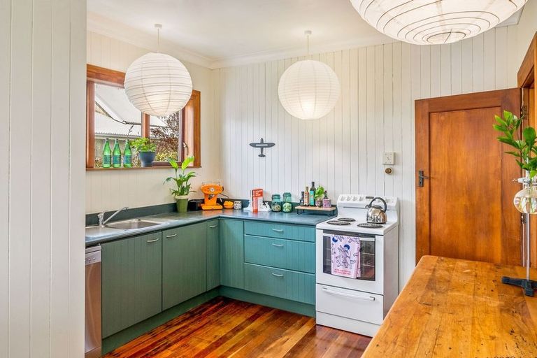 Photo of property in 31 Ocean Road, Paekakariki, 5034