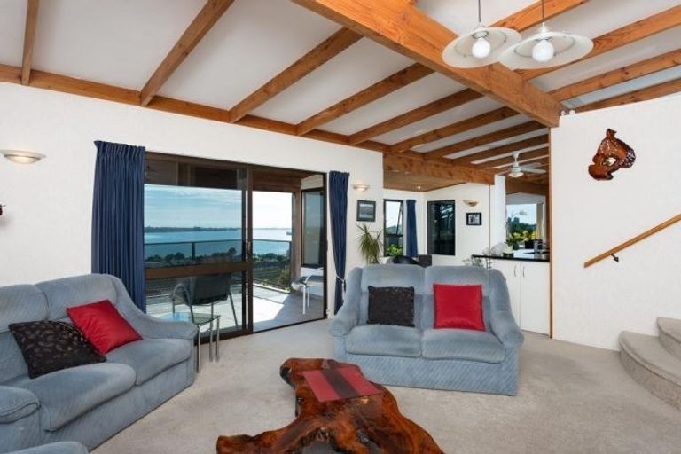 Photo of property in 9 Keam Way, Welcome Bay, Tauranga, 3112